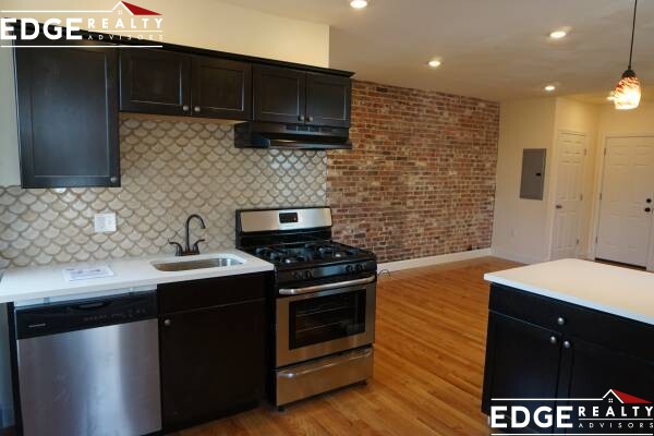 4 ROCKLEDGE ST