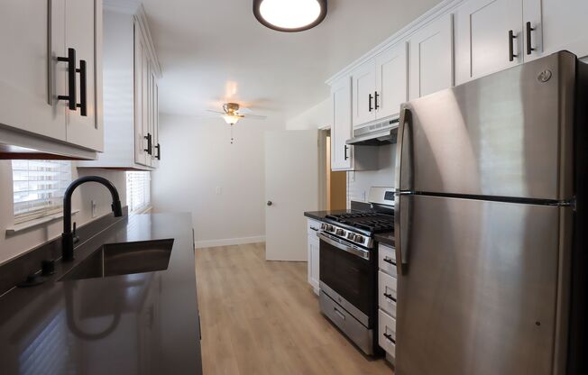 1952 Bellomy St