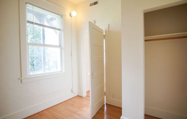 Studio, 1 bath, $1,025, Unit 211