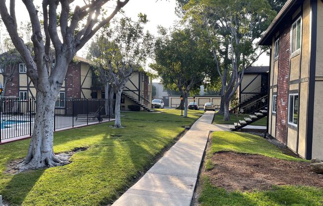 Stratford Arms Apartments