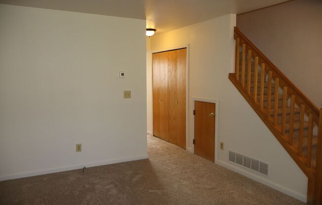 111 W 47TH PL