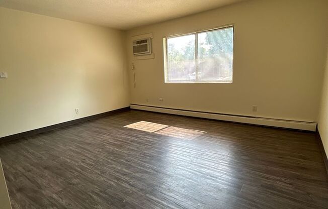 2 beds, 1 bath, 800 sqft, $865, Unit 310-02