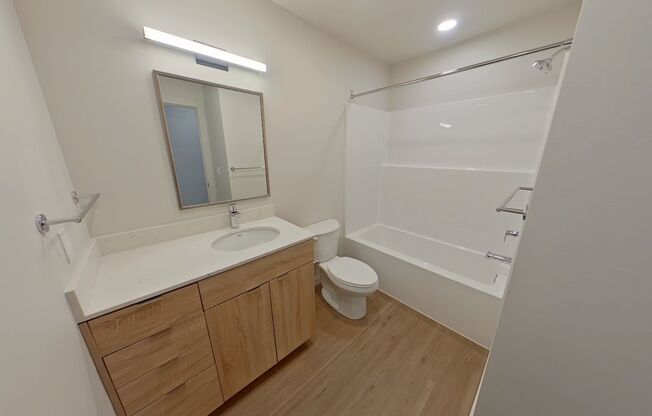 Studio, 1 bath, 314 sqft, $1,250, Unit 409