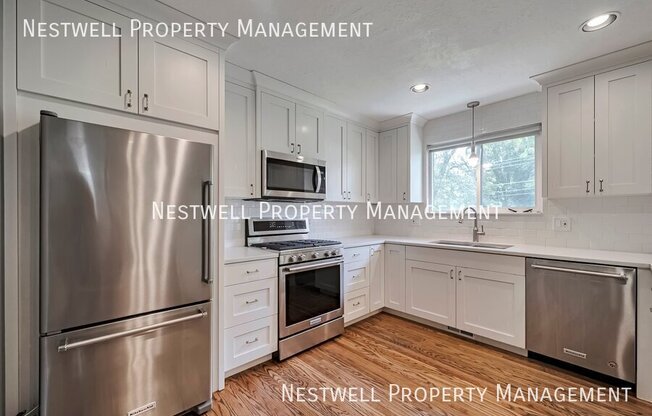 1335 E Maplewood Dr.
