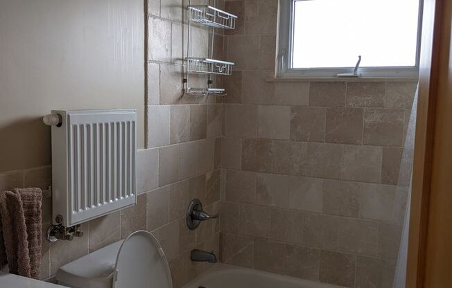 1 bed, 1 bath, 775 sqft, $1,700, Unit 95 Upper (Furnished)