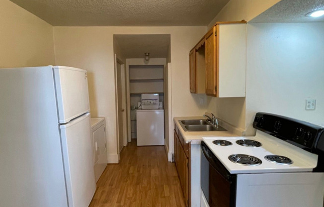 4 beds, 1 bath, 1,260 sqft, $1,475, Unit NI315X