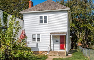 878 1/2 SULLIVANT AVE