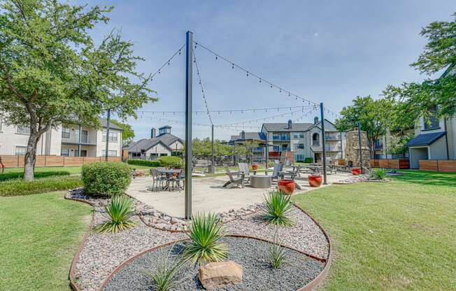 take advantage of the outdoor amenities at the enclave at woodbridge apartments in sugar land, tx