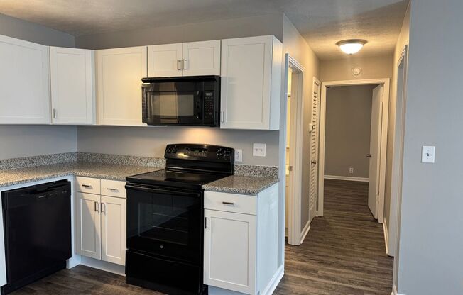 2 beds, 1 bath, 800 sqft, $1,095, Unit 1