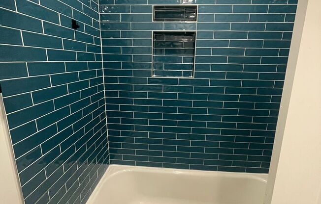 2 beds, 1 bath, 800 sqft, $1,695, Unit B - 13