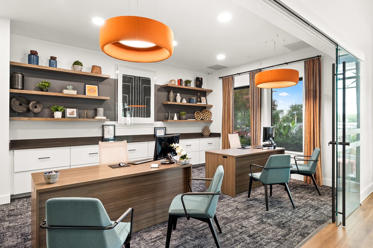1, 2 & 3 BEDROOM APARTMENTS IN AUSTIN