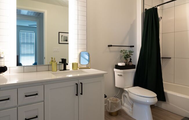 Studio, 1 bath, 550 sqft, $1,474, Unit 1004