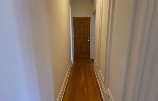 2 beds, 1 bath, 1,050 sqft, $2,025, Unit 806