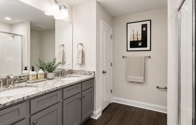 3 beds, 2.5 baths, 1,407 sqft, $2,200, Unit 8213