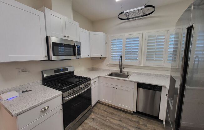 2 beds, 2 baths, $3,100, Unit 123