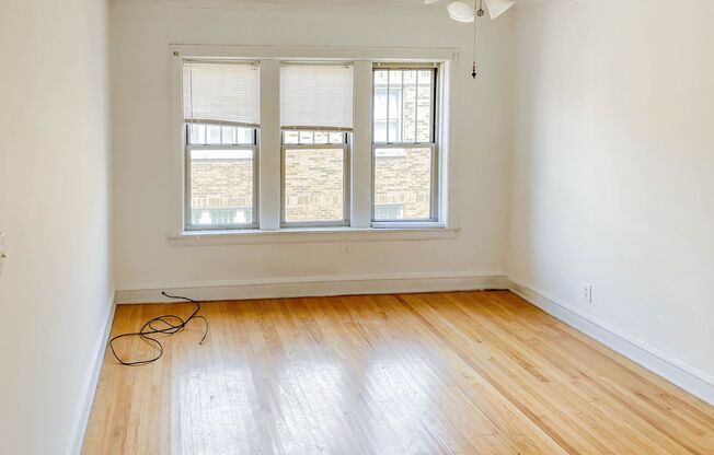 2 beds, 1 bath, 815 sqft, $2,095, Unit 4817-3B
