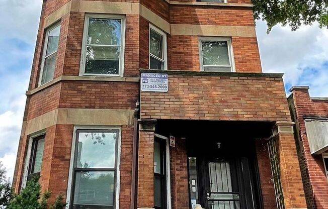 3042 W. Cullerton St