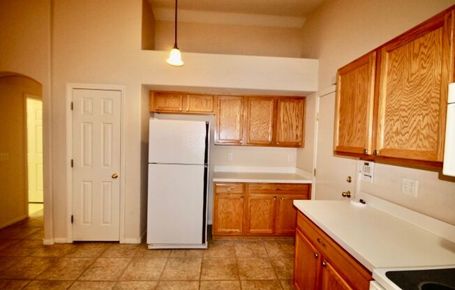 3 beds, 2 baths, $2,195