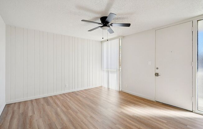 1 bed, 1 bath, 550 sqft, $1,549, Unit 44