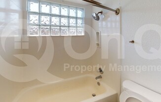 402 N 10 ST