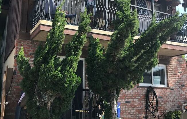 2664 MAGNOLIA AVE., #1-5