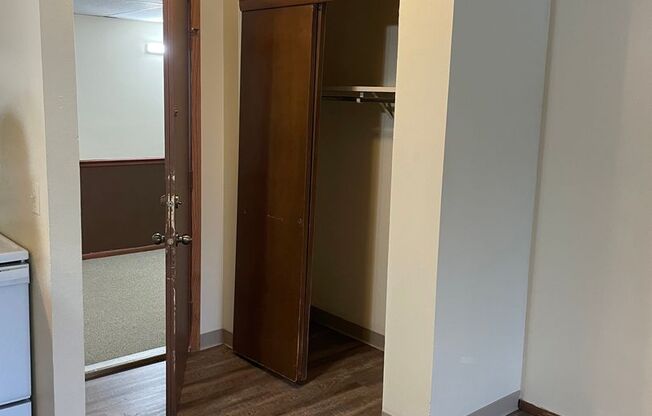 1 bed, 1 bath, $700, Unit 110