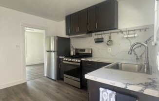 Studio, 1 bath, 400 sqft, $2,300