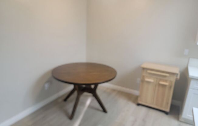 1 bed, 1 bath, $2,400, Unit # 349
