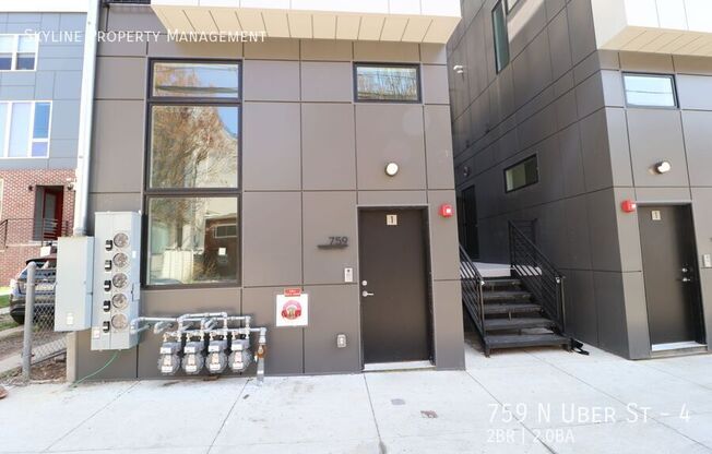 759 N UBER ST