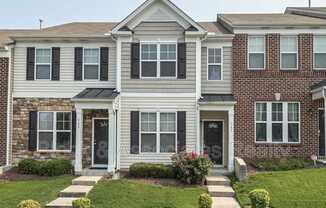 100 Stratford Lakes Drive
