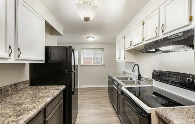 Apartments for Rent in Lakewood, CO – 1150–1190 S Allison St