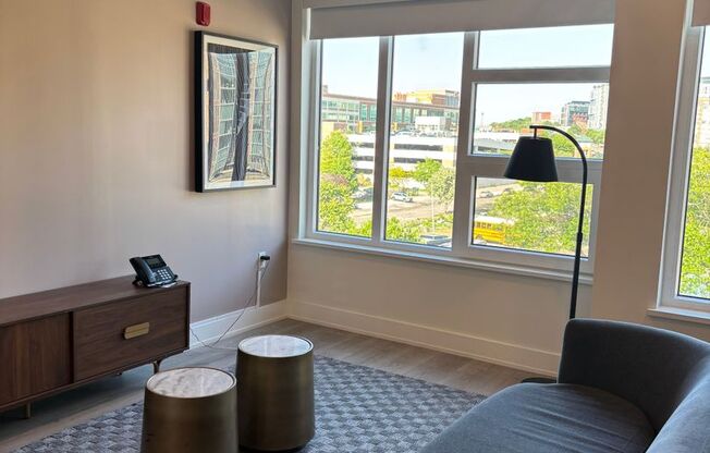 1 bed, 1 bath, 569 sqft, $2,099, Unit 405