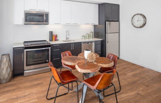 Studio, 1 bath, 546 sqft, $1,325, Unit 331