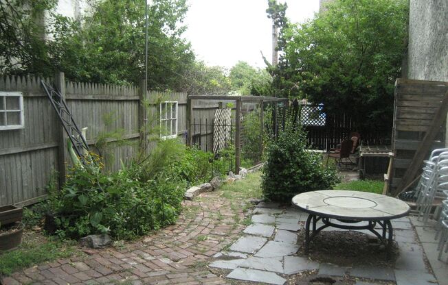1 bed, 1 bath, $1,695