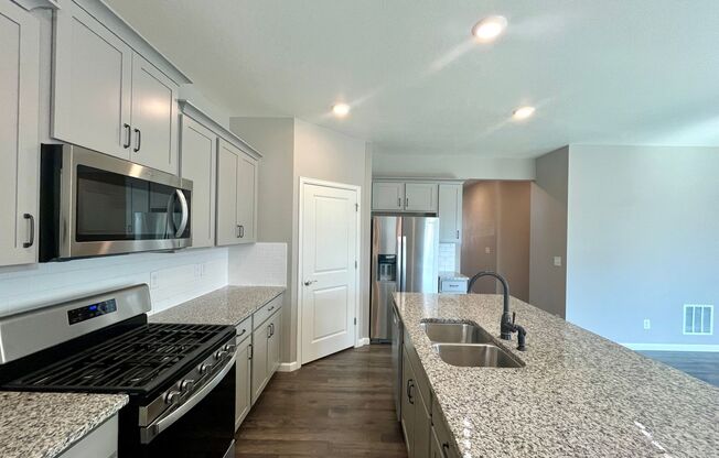 5 Bedroom Available - The Ridge at Harmony Road