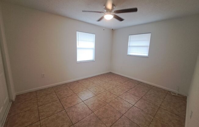 2 beds, 1 bath, $1,450