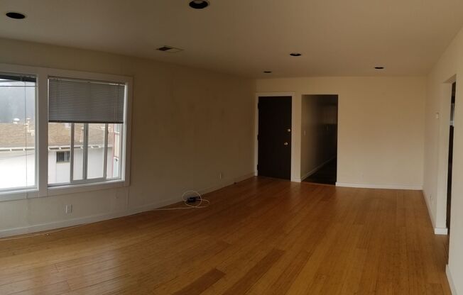 Stylishly Updated 2-Bedroom in Oakland