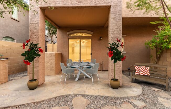 4 beds, 2.5 baths, $2,200, Unit #1171