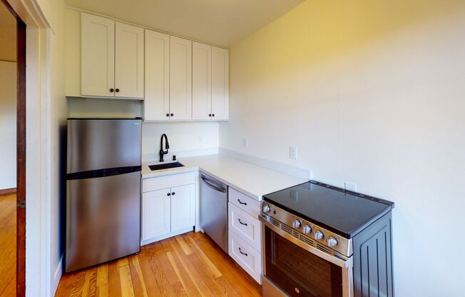 1 bed, 1 bath, 514 sqft, $1,695, Unit 409