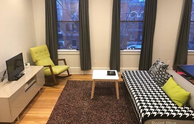 87 3rd St.