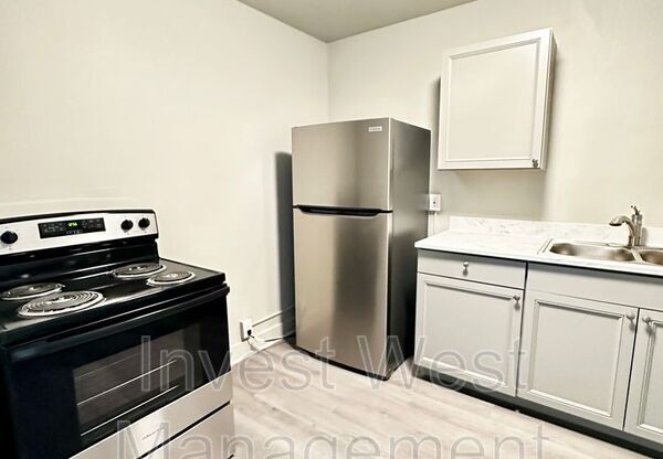 615 NE 6 ST