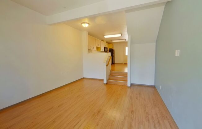 4 beds, 2.5 baths, 1,515 sqft, $3,600, Unit 30