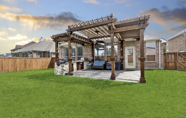 Stunning 1 story home in sought-after Mira Lagos