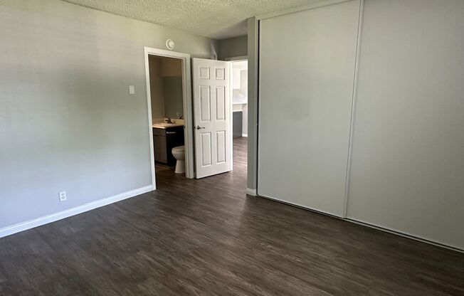 2 beds, 1.5 baths, 866 sqft, $2,855, Unit 800L4
