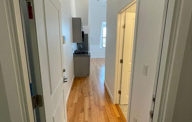 Studio, 1 bath, 9,999 sqft, $1,695, Unit 64-505
