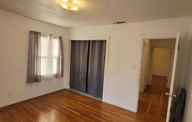 2 beds, 1 bath, $2,250