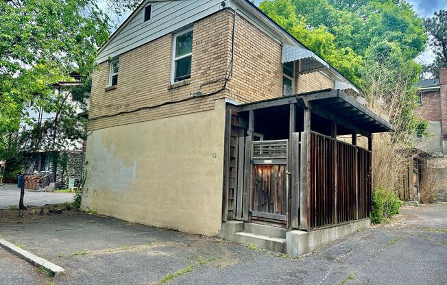 808 W 11th Ave