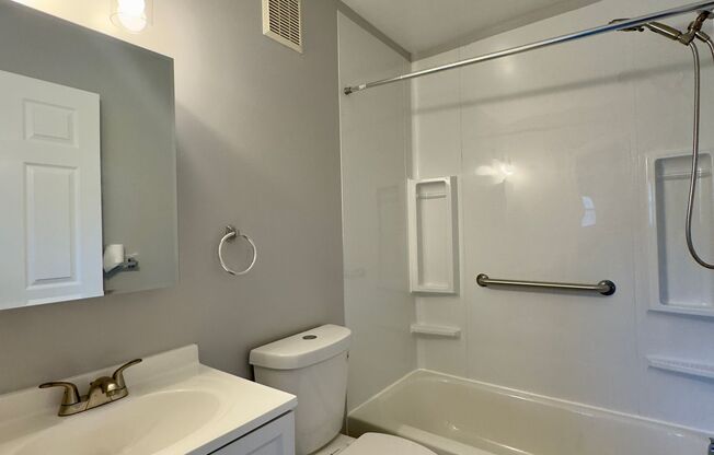 For Rent: Comfortable Living at 2910 Scherer Avenue – Your Ideal Home Awaits!