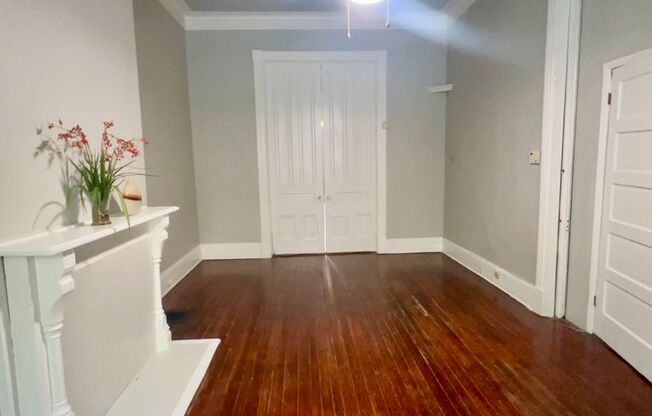 Charming 1 Bedroom Apartment Located in Station North