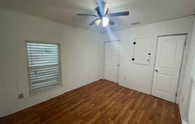 2/1 immediate move-in-ALL BILLS INCLUDED